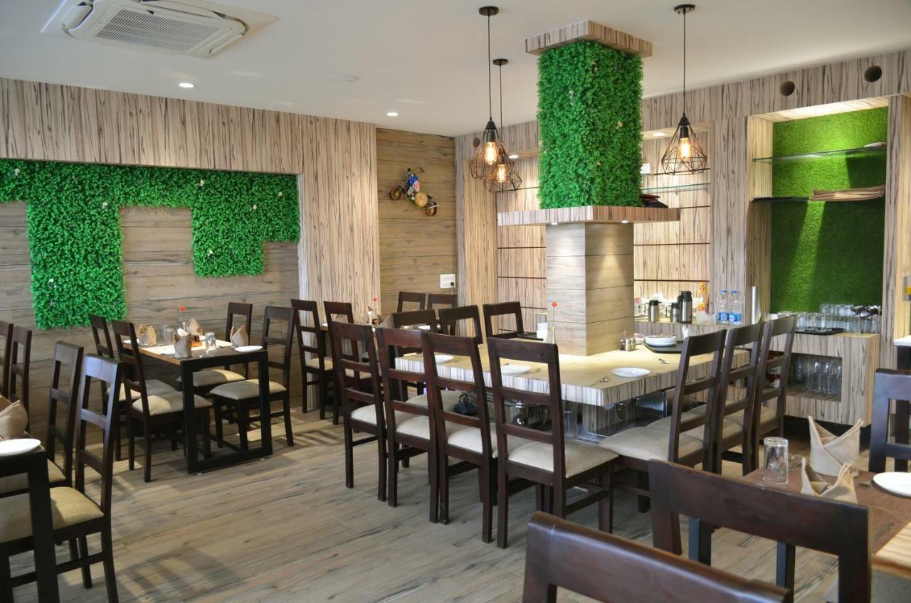 Hotel Radiance Bareilly Exterior foto